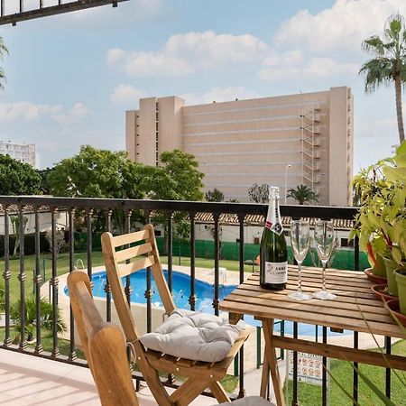 Lovely Apartment Next To The Beach Торремолінос Екстер'єр фото