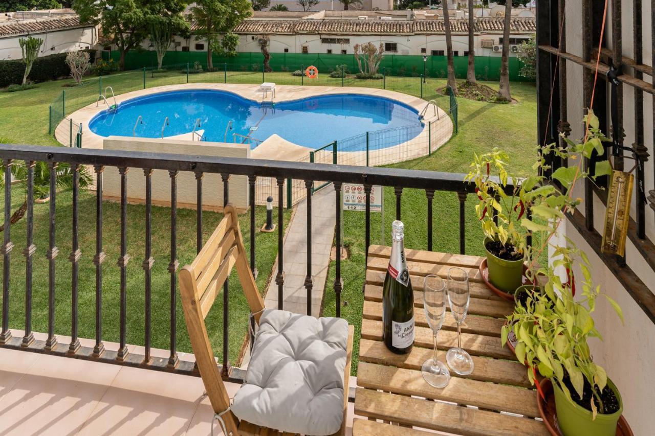 Lovely Apartment Next To The Beach Торремолінос Екстер'єр фото