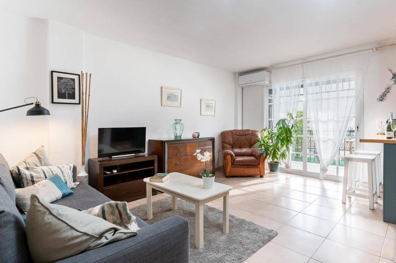 Lovely Apartment Next To The Beach Торремолінос Екстер'єр фото